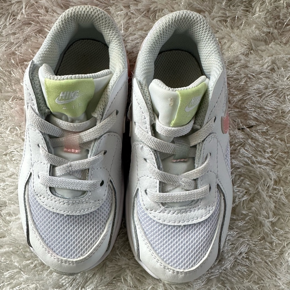 Nike Kids White and Light Green Sneakers